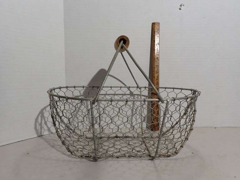 Galvanized Steel Egg Basket with handle - Excellent