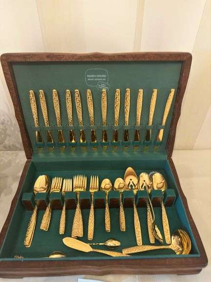 Americana Golden Heritage flatware