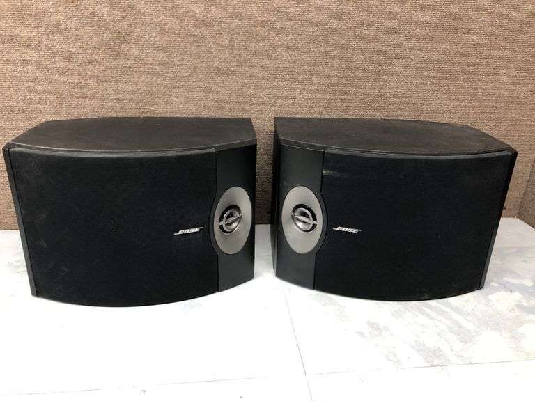 Pair of Bose Speakers