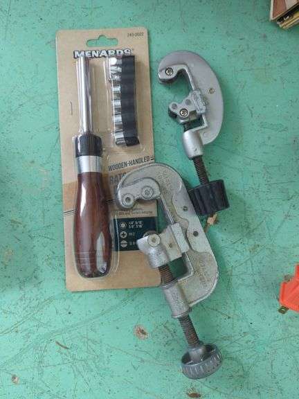 Wood Handled Ratchet Set and C-Clamps