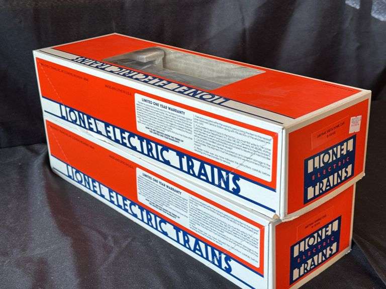 Lionel Amtrak Cars