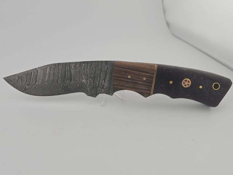 Damascus Hunting Knife w/ Leather Sheath
