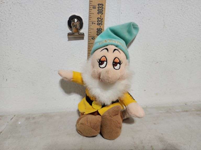 The Disney Store "Bashful" Dwarf