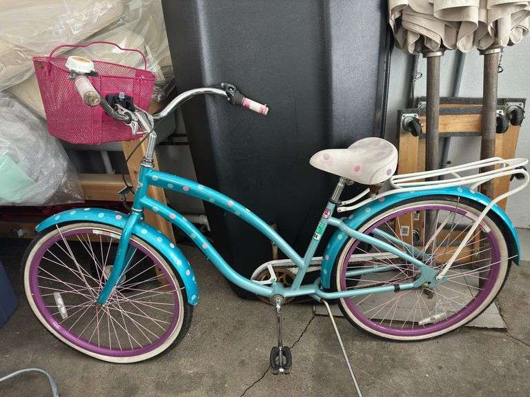 Electra beach cruiser bike
