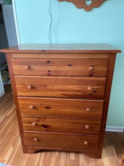 Chest of drawers