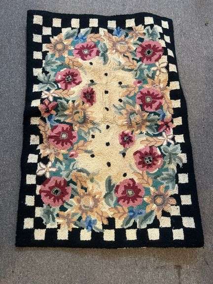 Nice Wool Scatter Rug