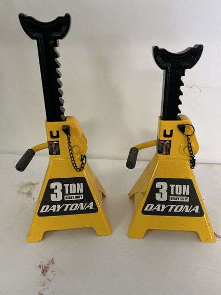 Pair of Daytona 3lb Jack Stands