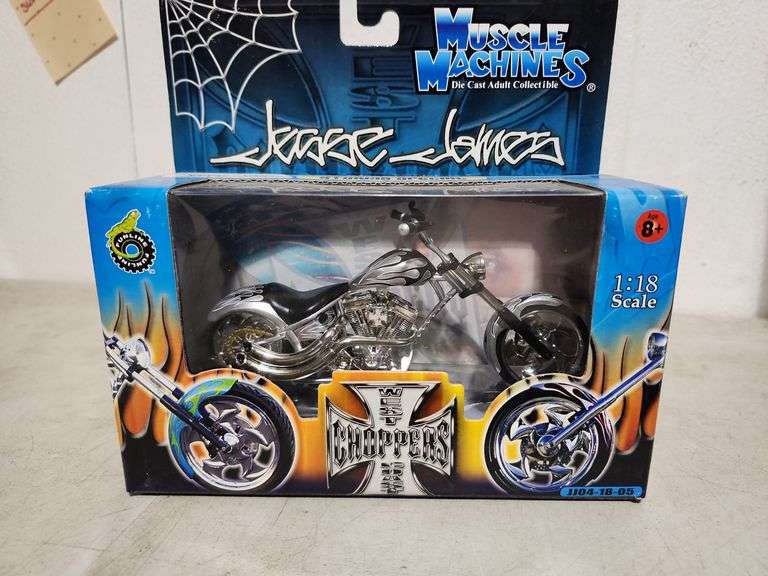 2004 Muscle Machines Sturgis Special 1:18 Scale Motorcycle In Box