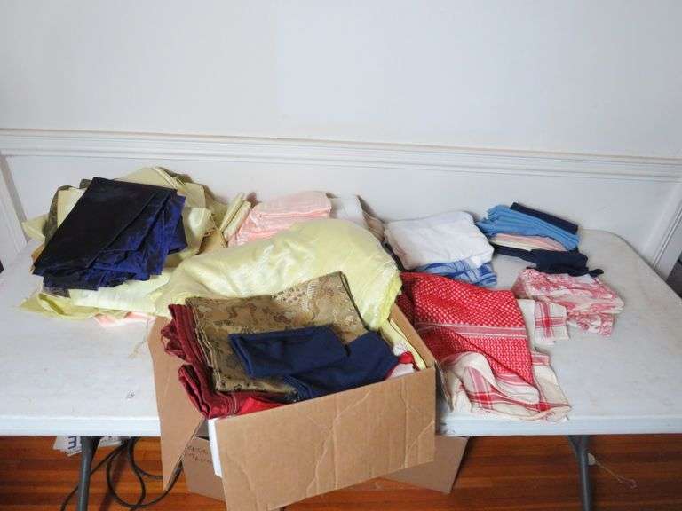 Assorted table linens
