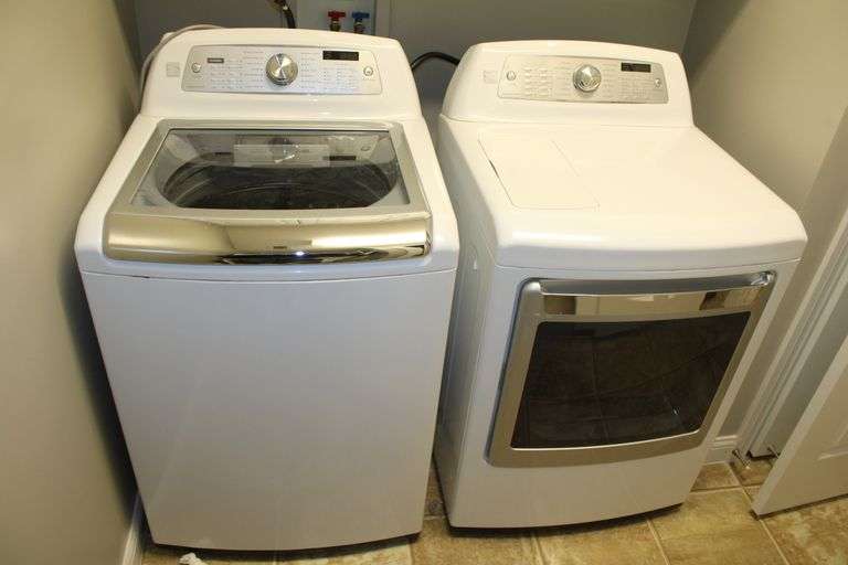 Kenmore Elite Washer &amp; Dryer Set - Auction Ohio