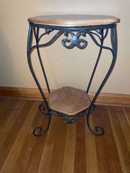 Longaberger stand
