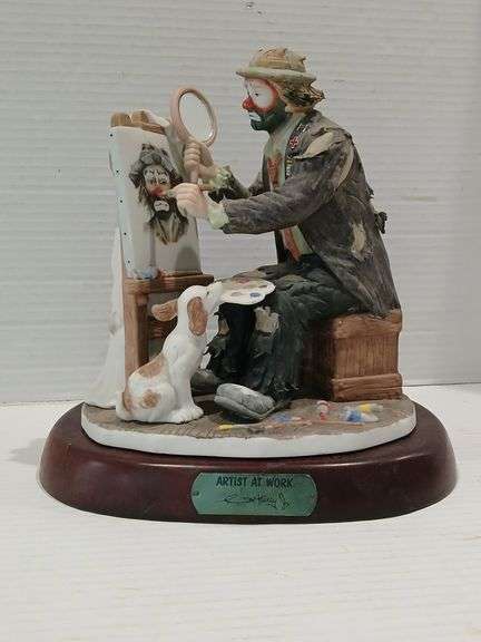 Emmett Kelly Jr - Artist at work