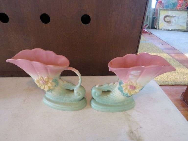 Hull Vases
