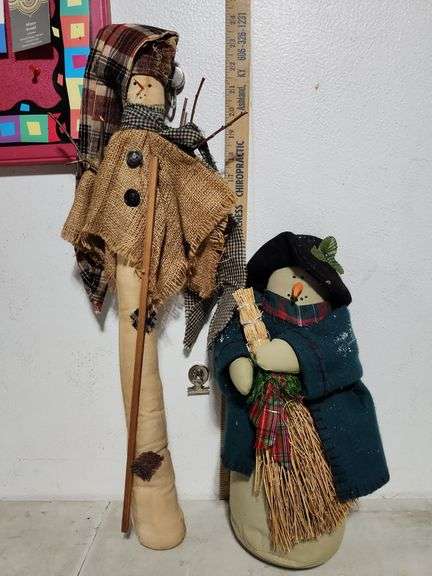 2 Folk Art Plush Snowmen