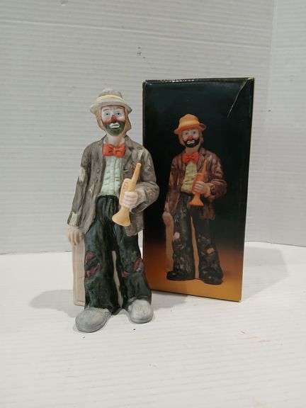 Emmett Kelly Jr with his trumpet