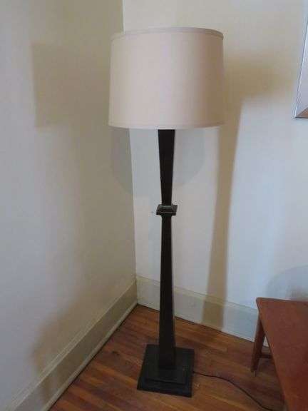 Modern Floor Lamp with Round Shade