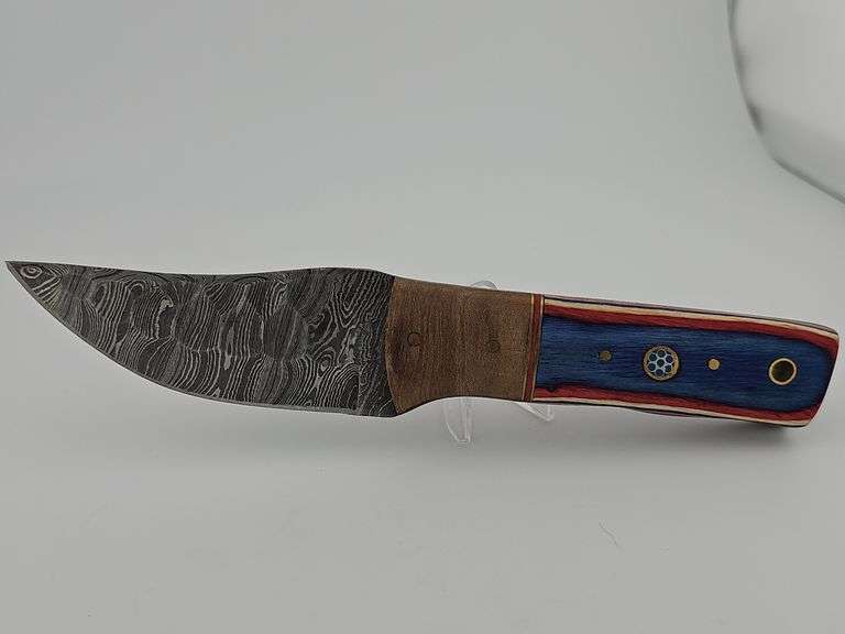 Damascus Hunting Knife w/ Leather Sheath