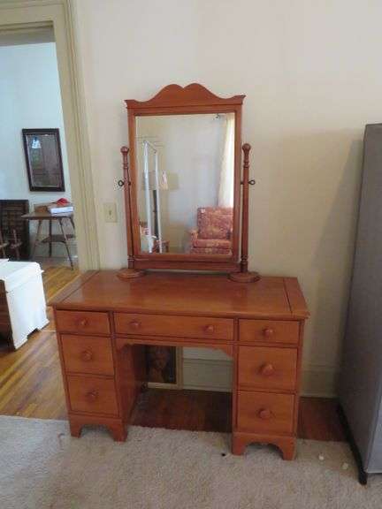 Classic Wooden Vanity with Adjustable Mirror