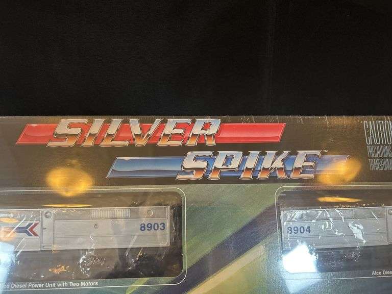 Lionel Silver Spike Train Set
