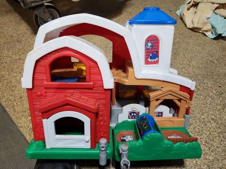 Fisher Price Little People Barn 12x15x10