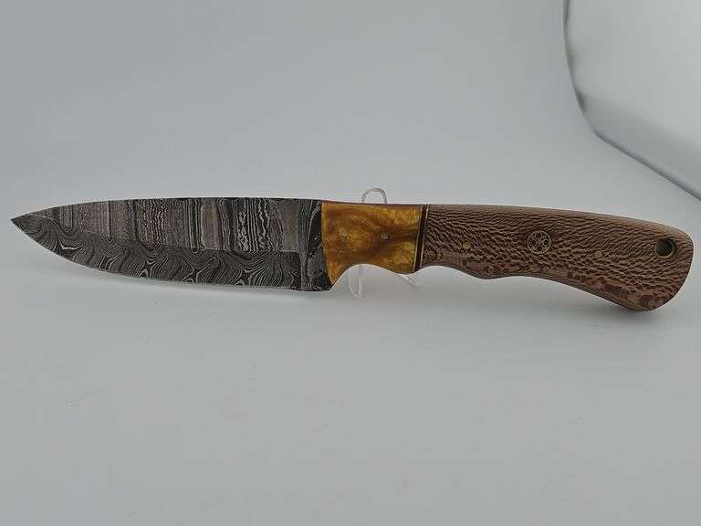 Damascus Hunting Knife w/ Leather Sheath