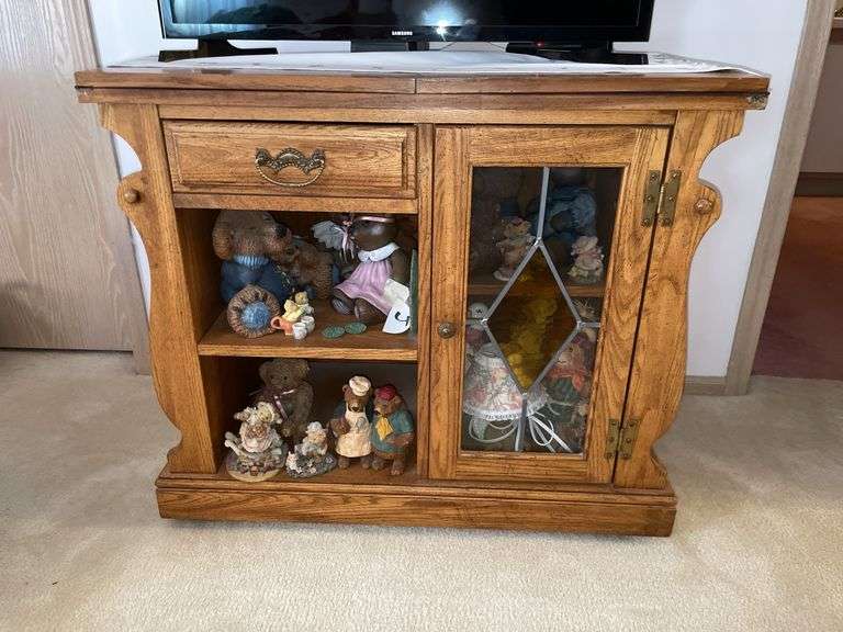Tv stand