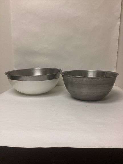 Three Large Mixing Bowls