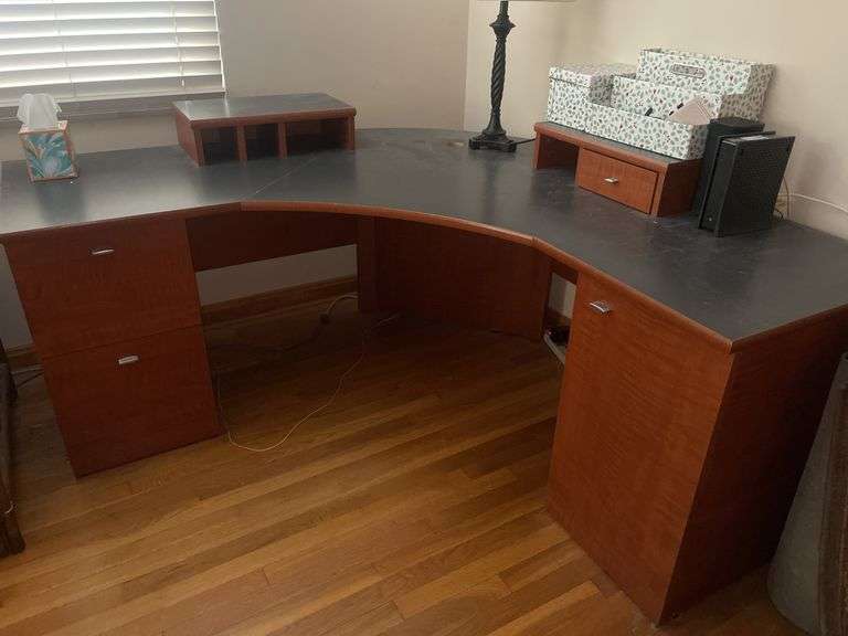 Corner Desk
