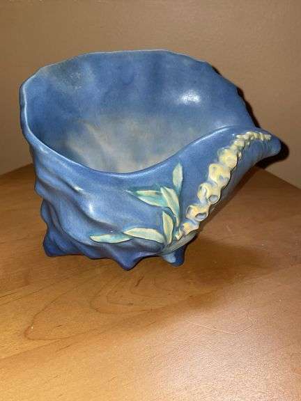 Roseville conch shell