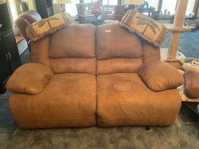 Loveseat & Recliner