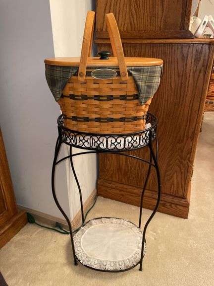 Longaberger basket with stand