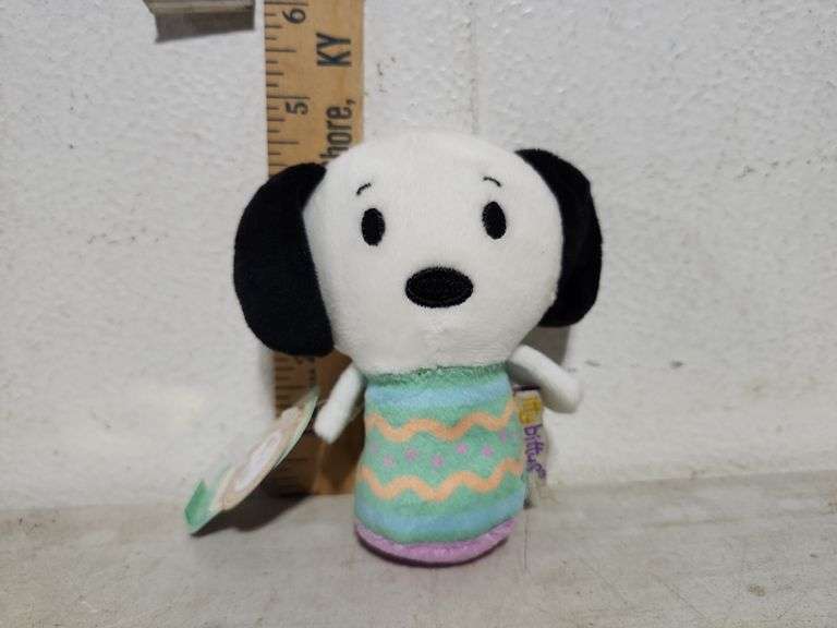 2022 Hallmark Itty Bittys Peanuts Easter Egg Snoopy