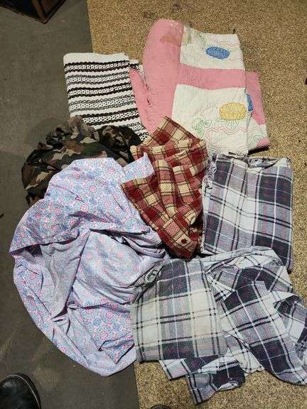 Assorted Sheets, Vintage Quilt, Etc.