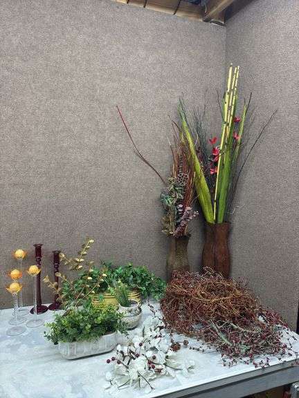 Decor/Accent Pieces