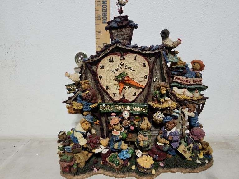 The Boyds Bears Farmers' Market Clock The Danbury Mint (Small Chipped/Damaged Spots)