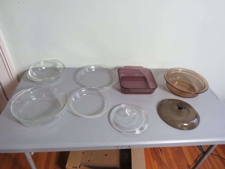 Assorted Glassware