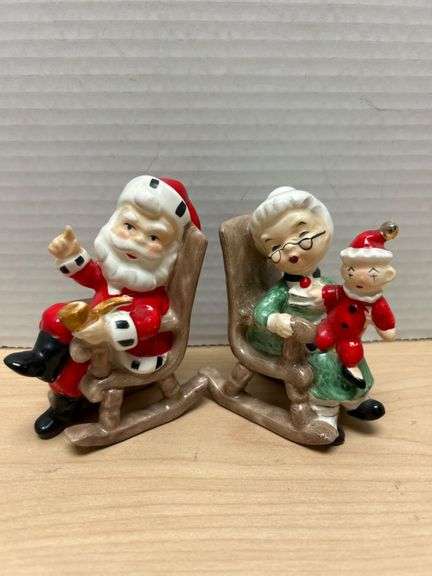 Leftons Japan Santa And Mrs. Claus Salt And Pepper Shakers With Sticker Markings