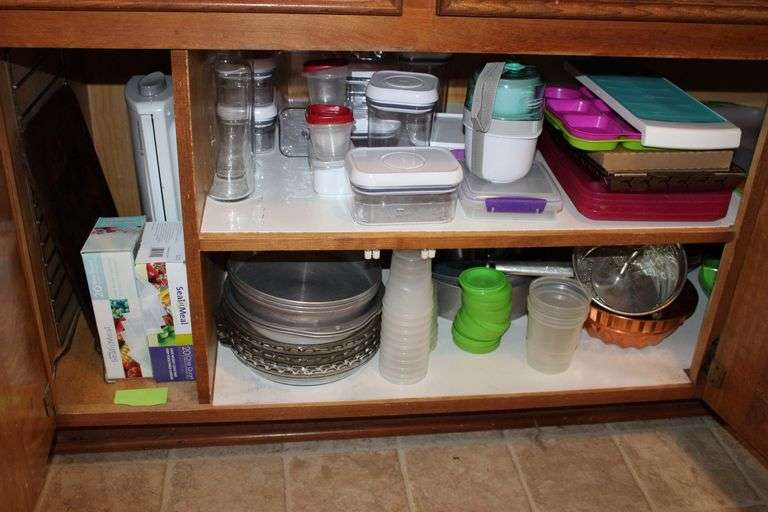 Storage Containers And Bakeware