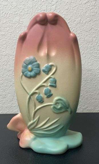 Hull Art Pottery Vase – Bow Knot, 9"