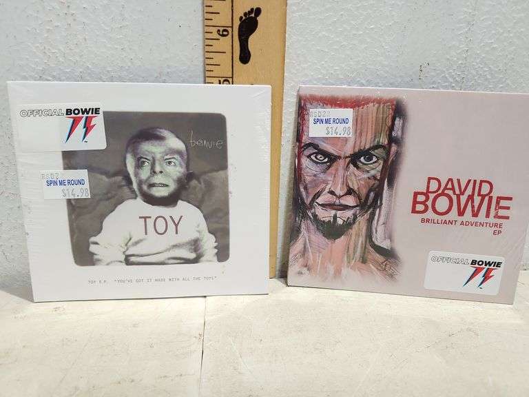 Unopened David Bowie Brilliant Adventure EP & You've Got It Made With All The Toys