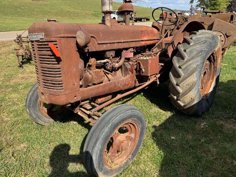 International Harvester W4 Tractor