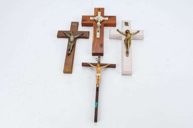 Four Christ on Cross Wall Decor