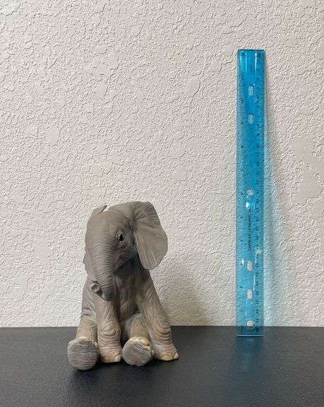 Lenox African Elephant Calf Figurine – Fine Porcelain Smithsonian Collection 1991