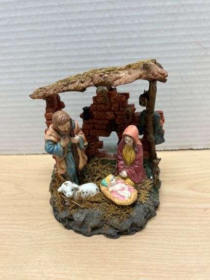 Nativity Scene Figurine Featuring Holy Family in Sturdy Display