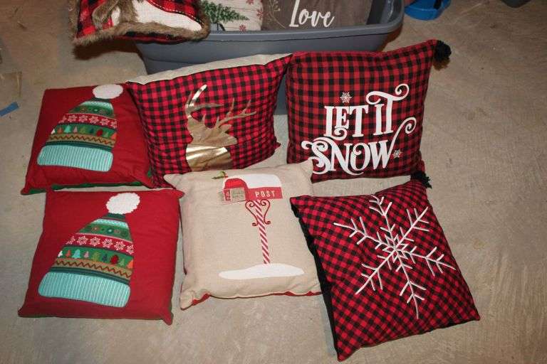 Christmas Plaid Pillows