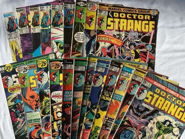 Lot of 21 Doctor Strange comic books by Marvel