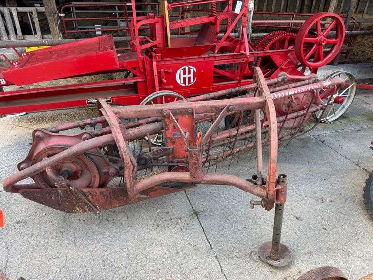 Massey Ferguson Model 20 Rake