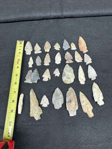 Stone Arrowheads and Projectile Points
