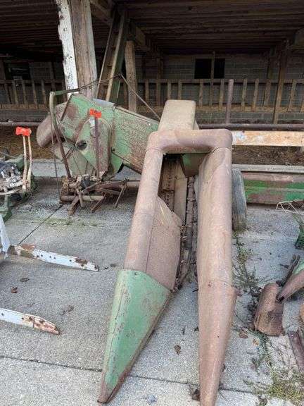 John Deere 101 Corn Picker