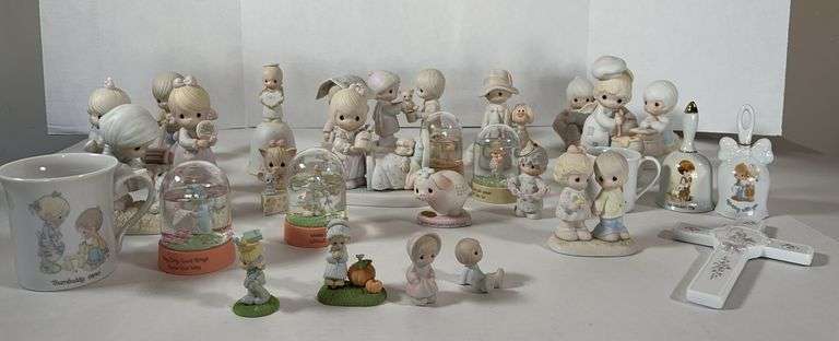Large Lot of Precious Moments Pieces